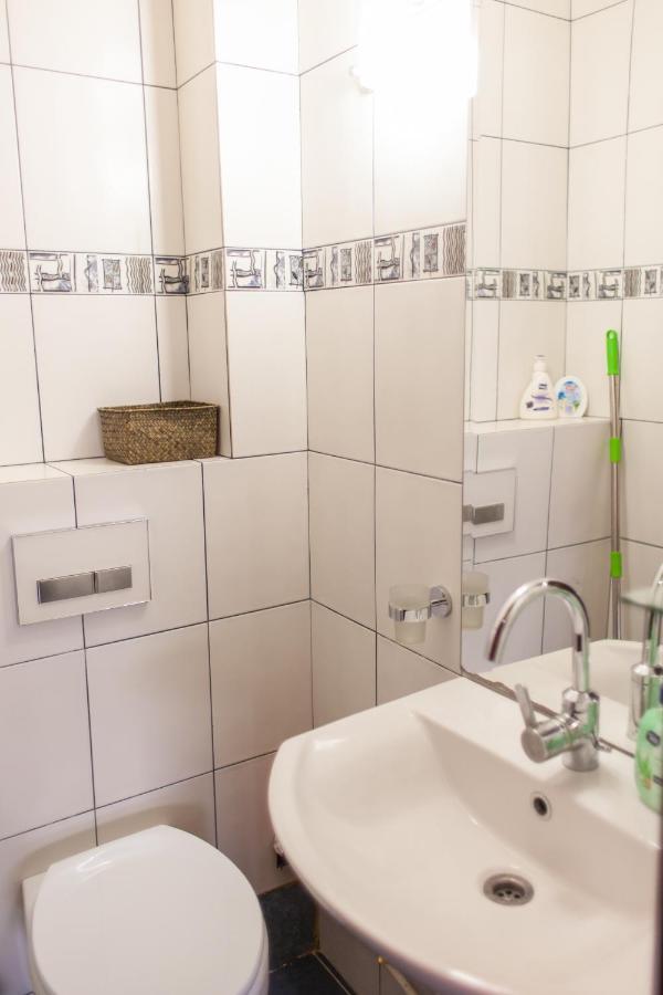 Spacious Apartment In City Centre Iasi Exterior photo